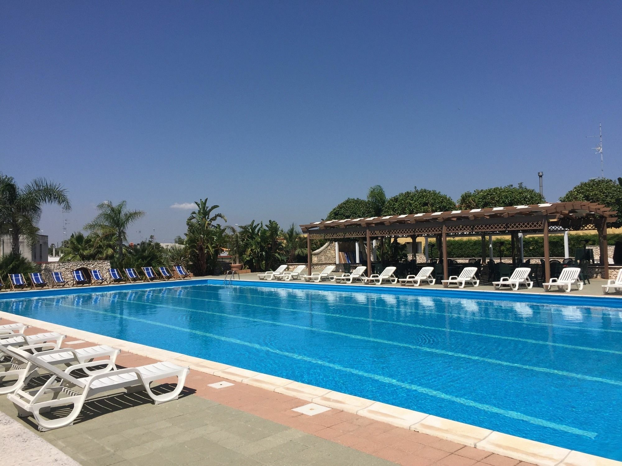 Racar Hotel Frigole Exterior foto